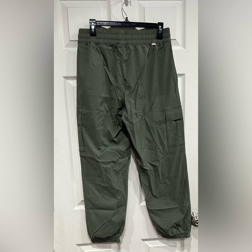 Vuori Women's Large Scout Jogger Army Green NWT Performance Elastic Waistband - Picture 3 of 6